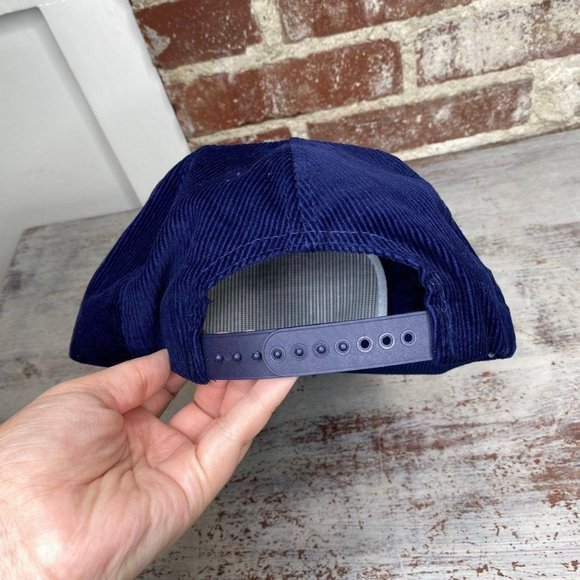 Vintage Georgetown Bulldogs corduroy hat - Picture 5 of 9